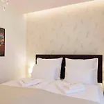 Aparthotel Mala Praha Experience In The Center Of Zilina