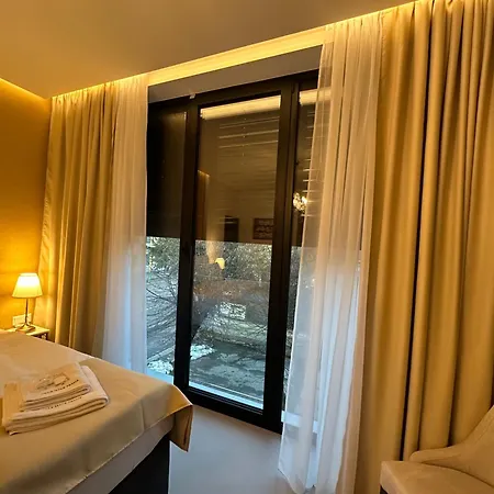 Apartmanhotel Mala Praha Experience In The Center Of 3*