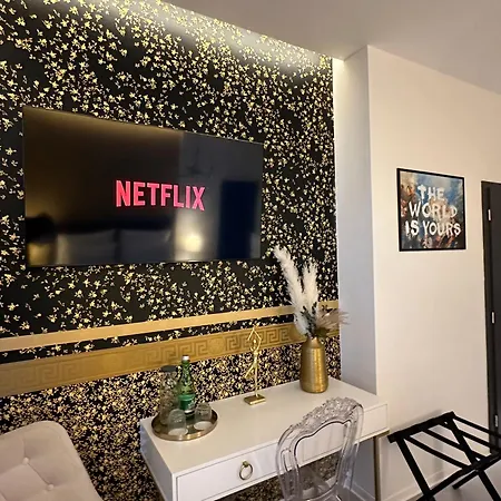 Apartmanhotel Mala Praha Experience In The Center Of 3*