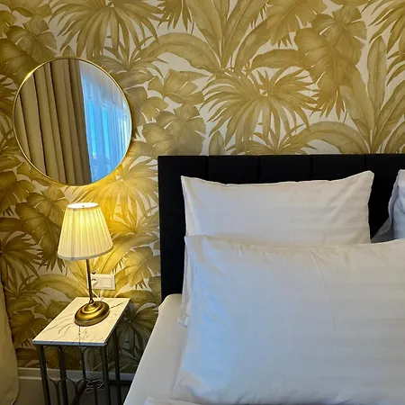 Apartmanhotel Mala Praha Experience In The Center Of 3*