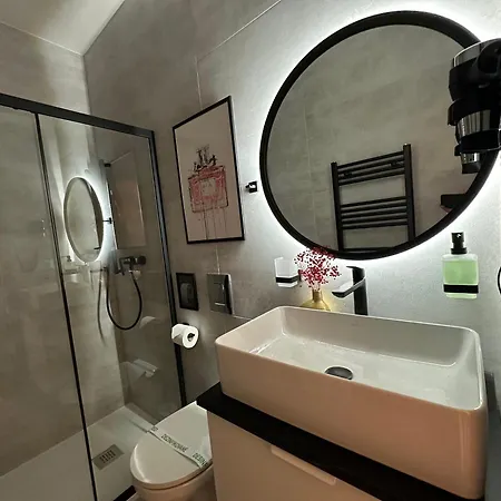 Mala Praha Experience In The Center Of 4*