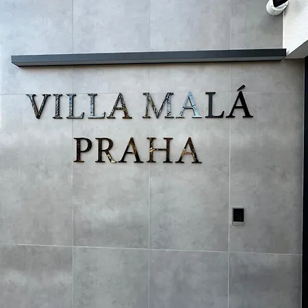 Aparthotel Mala Praha Experience In The Center Of Zilina