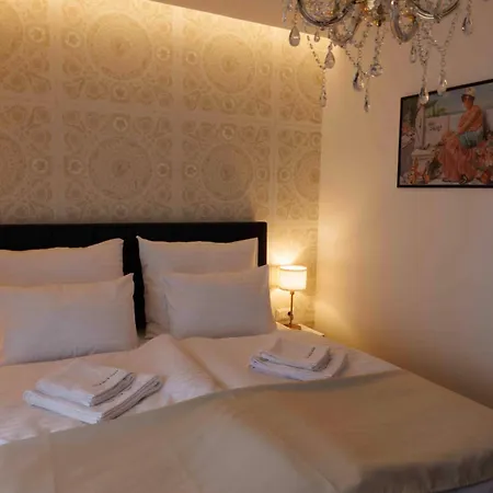 Mala Praha Experience In The Center Of Apartmanhotel 3*