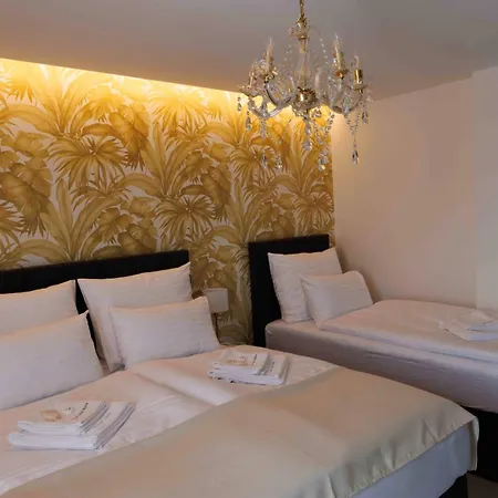 Apartmanhotel Mala Praha Experience In The Center Of 3*