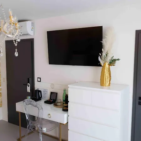 Apartmanhotel Mala Praha Experience In The Center Of